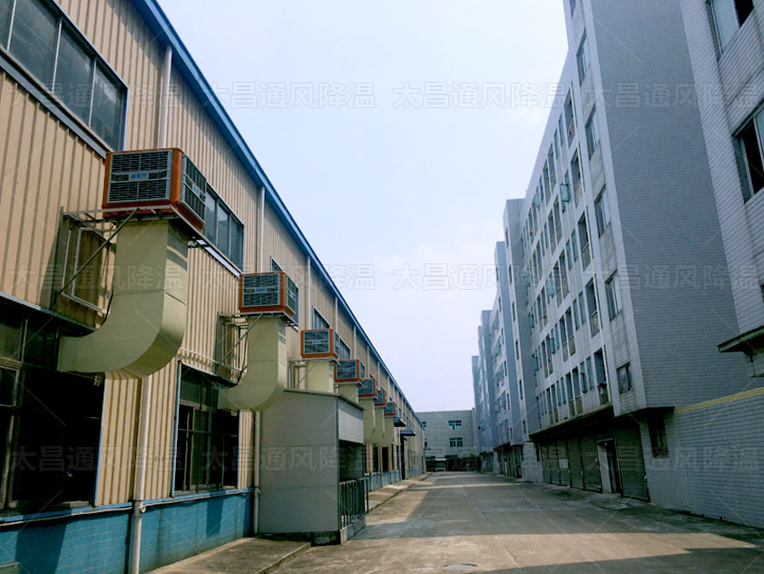 車間降溫方案配置節(jié)能環(huán)?？照{(diào)，使用效果沒(méi)話說(shuō)